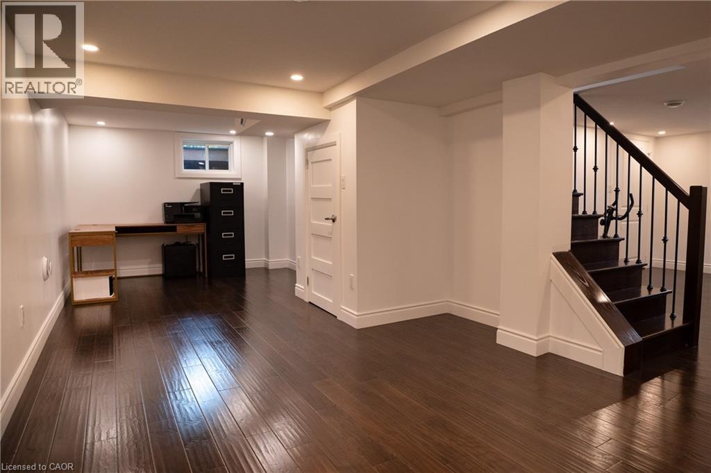 Photo 13 of 638 Franklin Boulevard, Cambridge ON