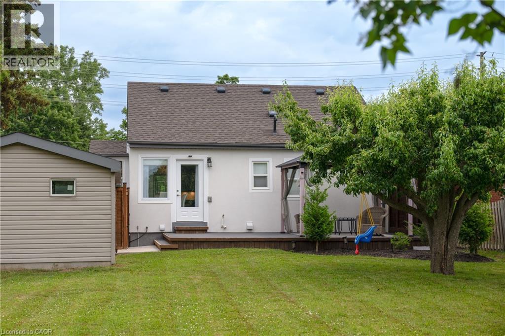 Photo 23 of 638 Franklin Boulevard, Cambridge ON