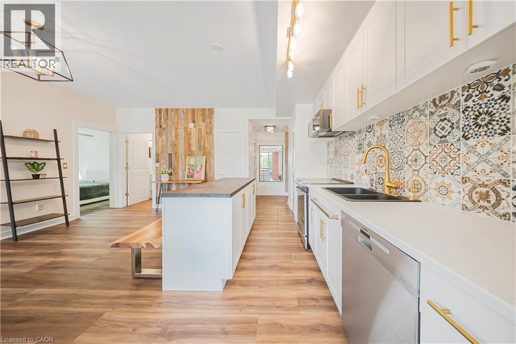 Photo 33 of 168 Sabina Drive Unit 214, Oakville ON