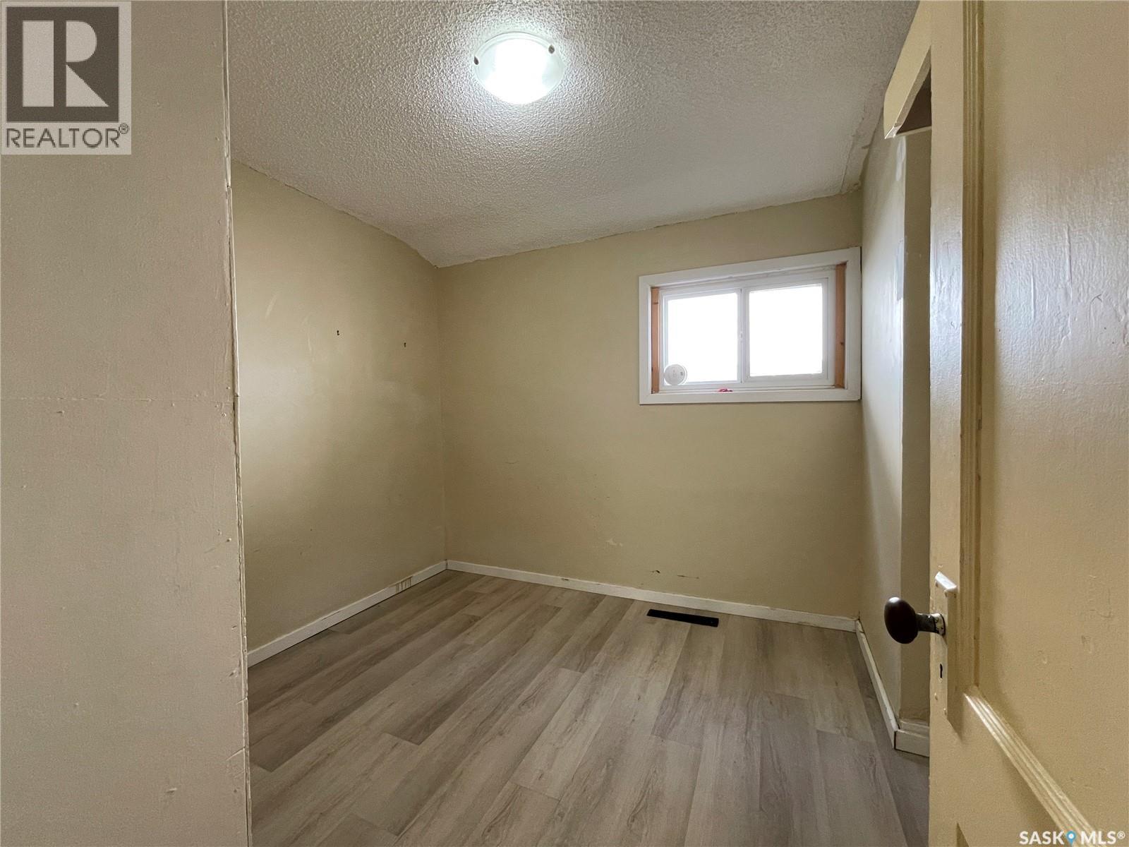 Photo 12 of 1432 105th Street, North Battleford SK