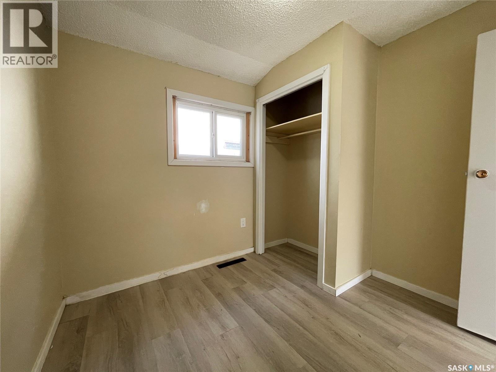 Photo 18 of 1432 105th Street, North Battleford SK