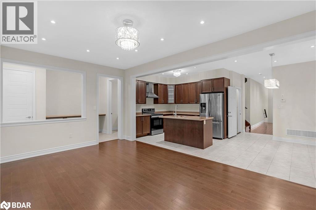 Photo 4 of 223 Thompson Road, Caledonia ON