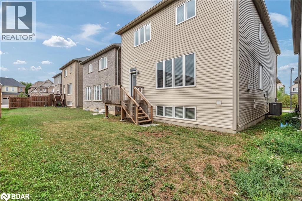 Photo 11 of 223 Thompson Road, Caledonia ON