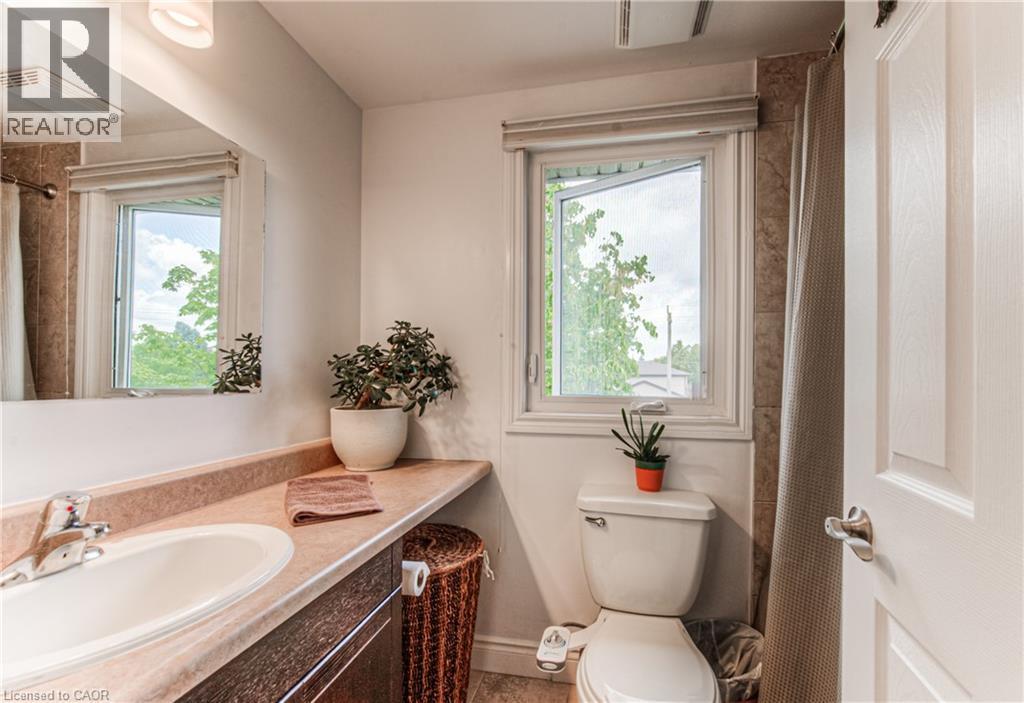 Photo 13 of 294 Fergus Avenue Unit 23, Kitchener ON