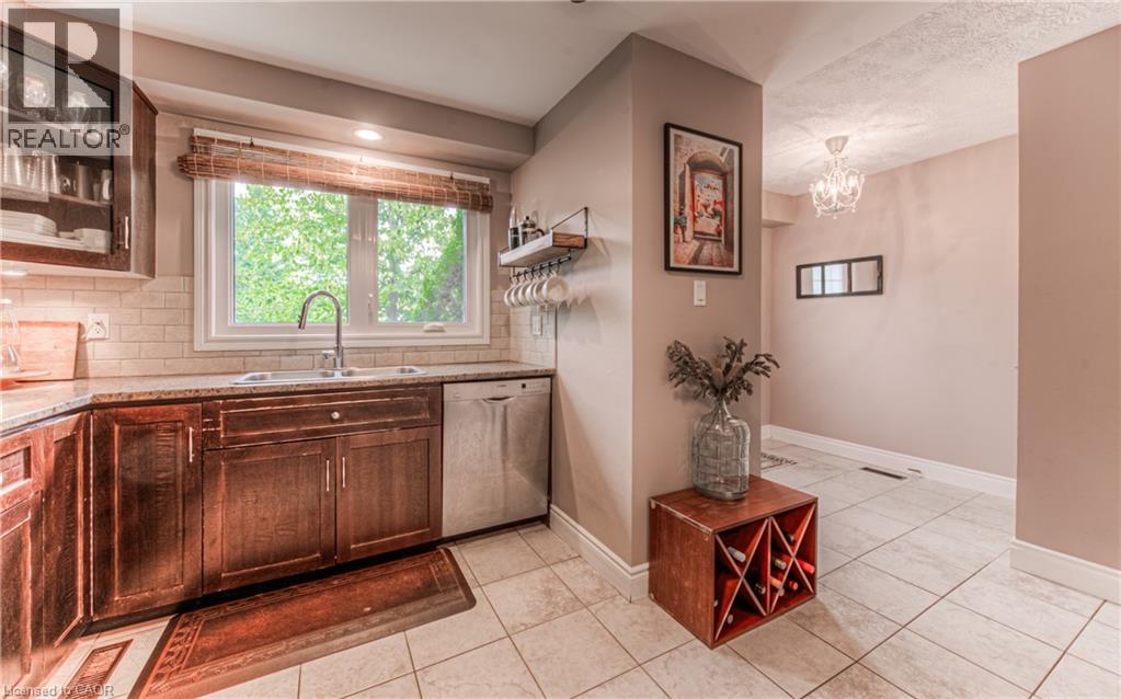 Photo 19 of 294 Fergus Avenue Unit 23, Kitchener ON