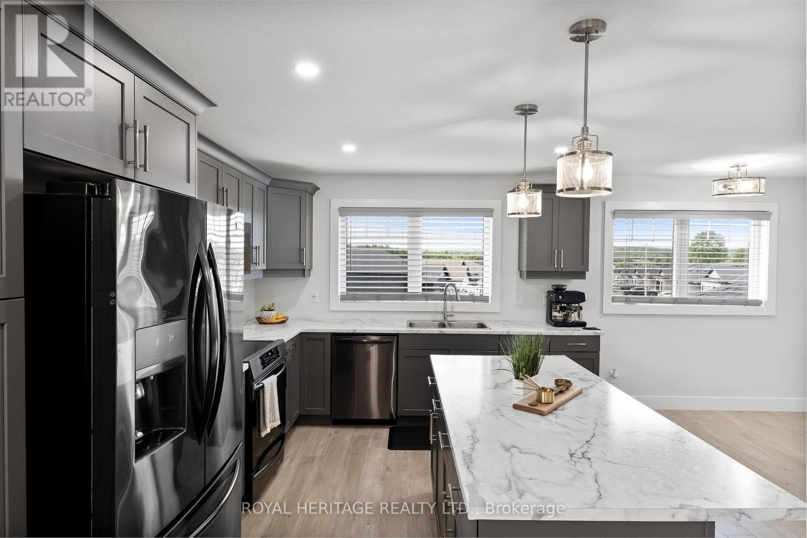 Photo 17 of 39 Caleb Crescent, Quinte West ON