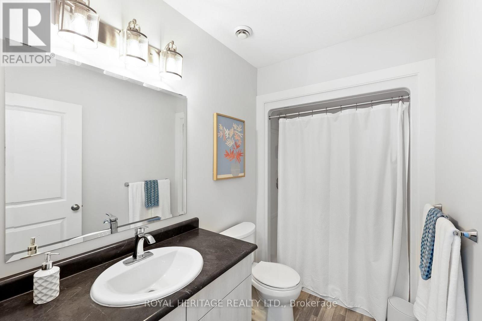 Photo 25 of 39 Caleb Crescent, Quinte West ON