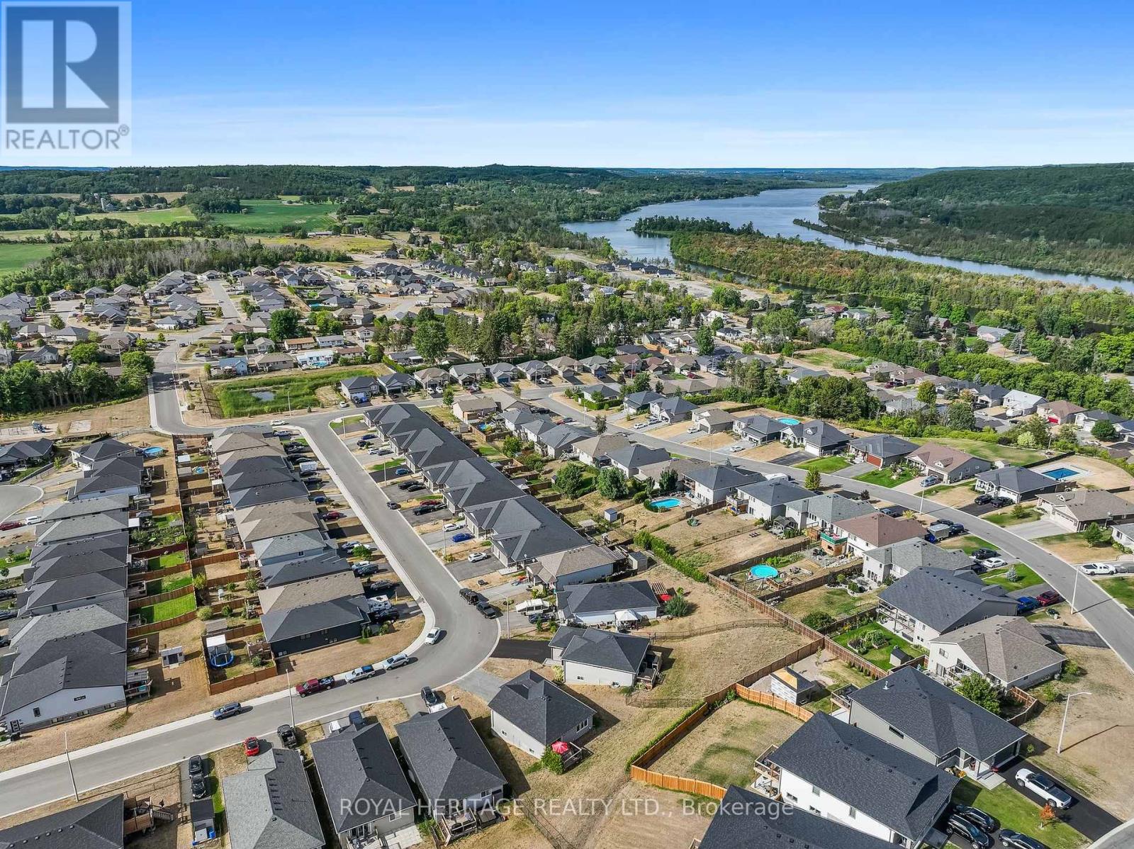 Photo 27 of 39 Caleb Crescent, Quinte West ON