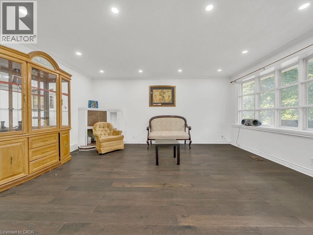 Photo 30 of 184 Cedarvale Crescent, Waterloo ON