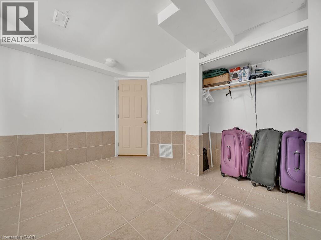 Photo 21 of 184 Cedarvale Crescent, Waterloo ON
