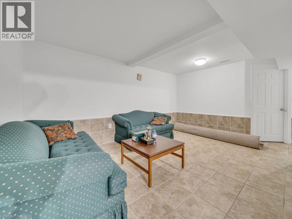 Photo 11 of 184 Cedarvale Crescent, Waterloo ON