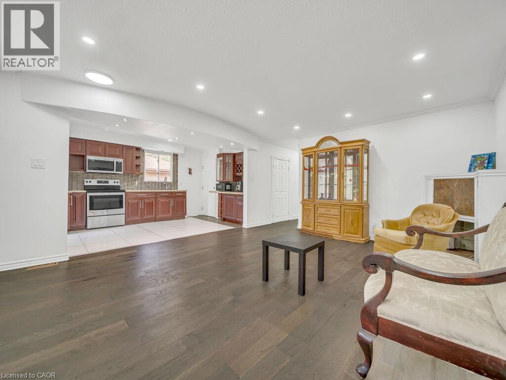 Photo 27 of 184 Cedarvale Crescent, Waterloo ON