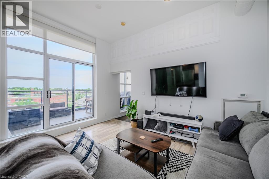 Photo 5 of 410 King Street W Unit 609, Kitchener ON