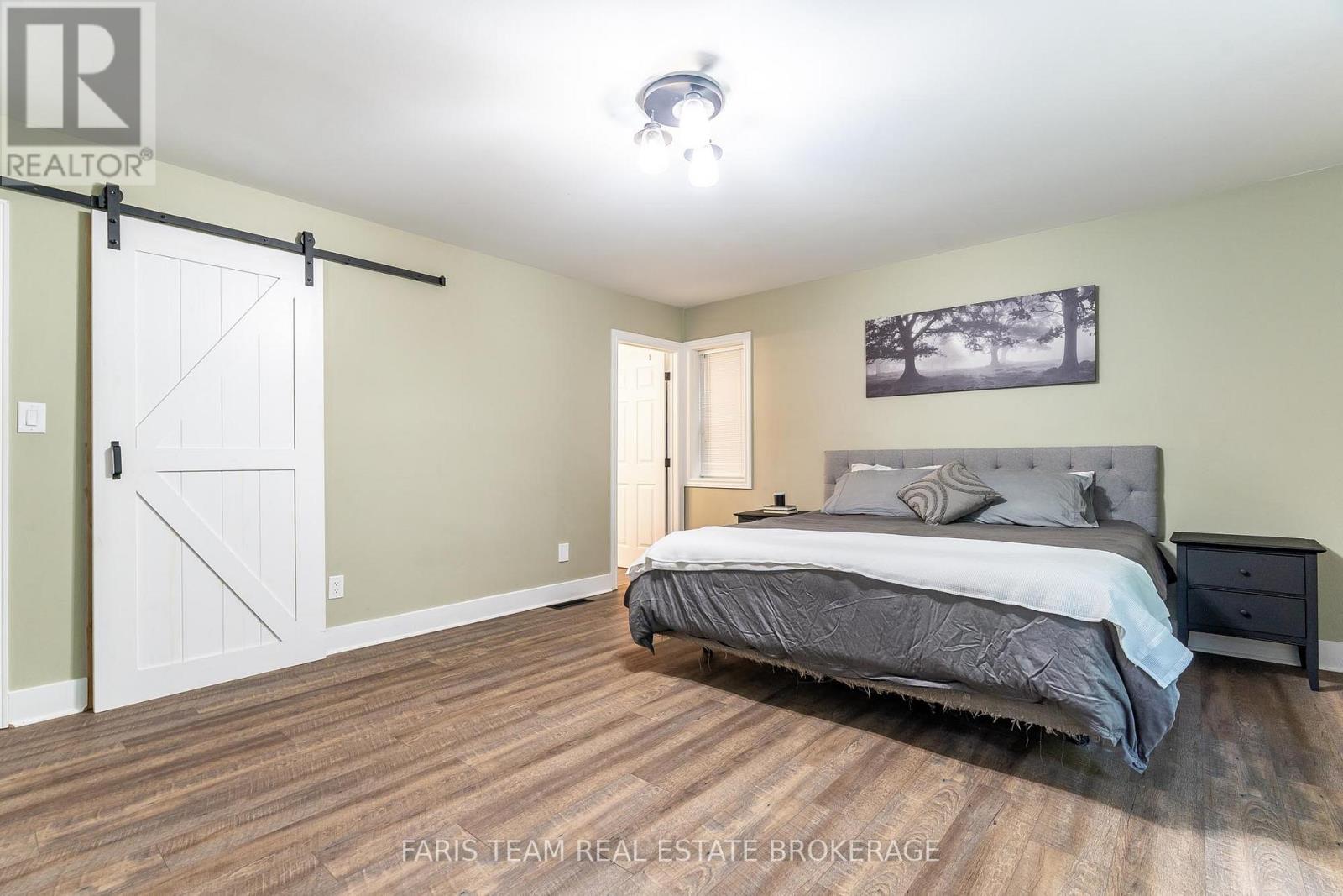 Photo 22 of 3563 Timberline Avenue, Severn ON