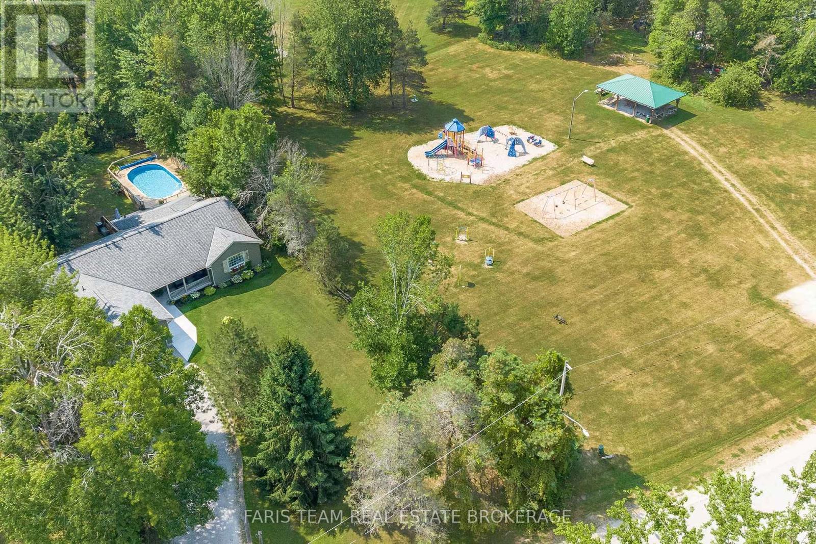 Photo 19 of 3563 Timberline Avenue, Severn ON