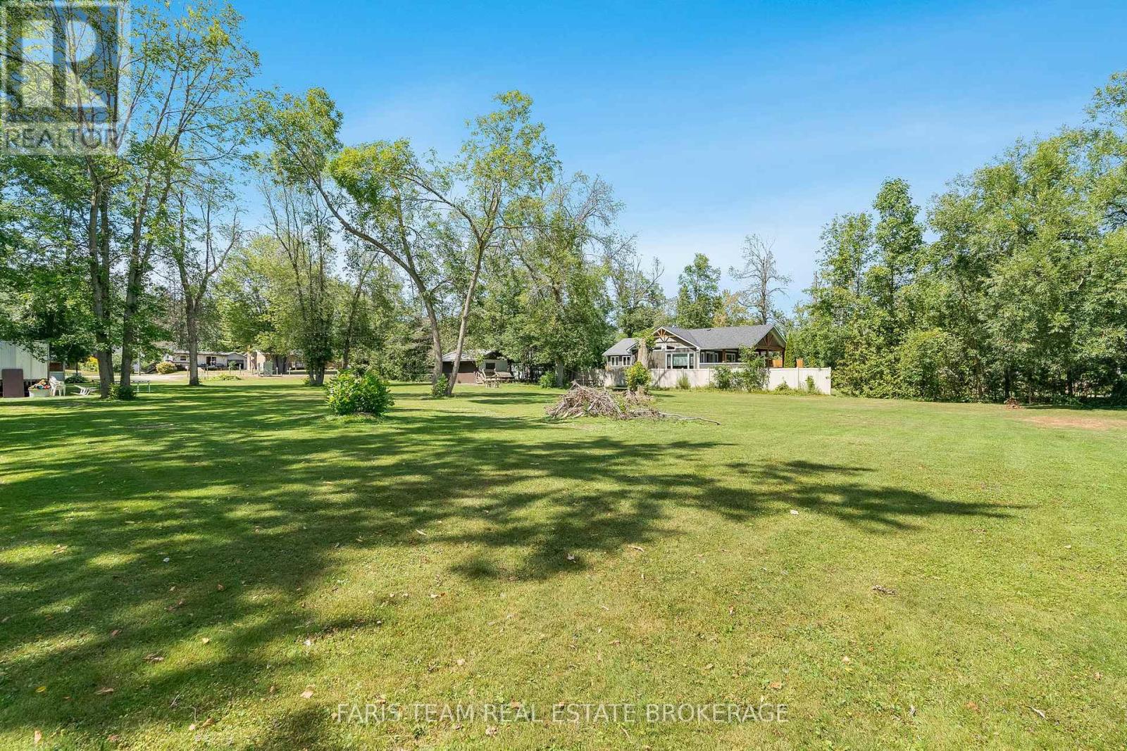 Photo 12 of 3563 Timberline Avenue, Severn ON