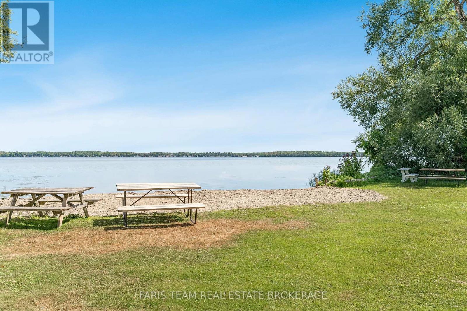 Photo 20 of 3563 Timberline Avenue, Severn ON