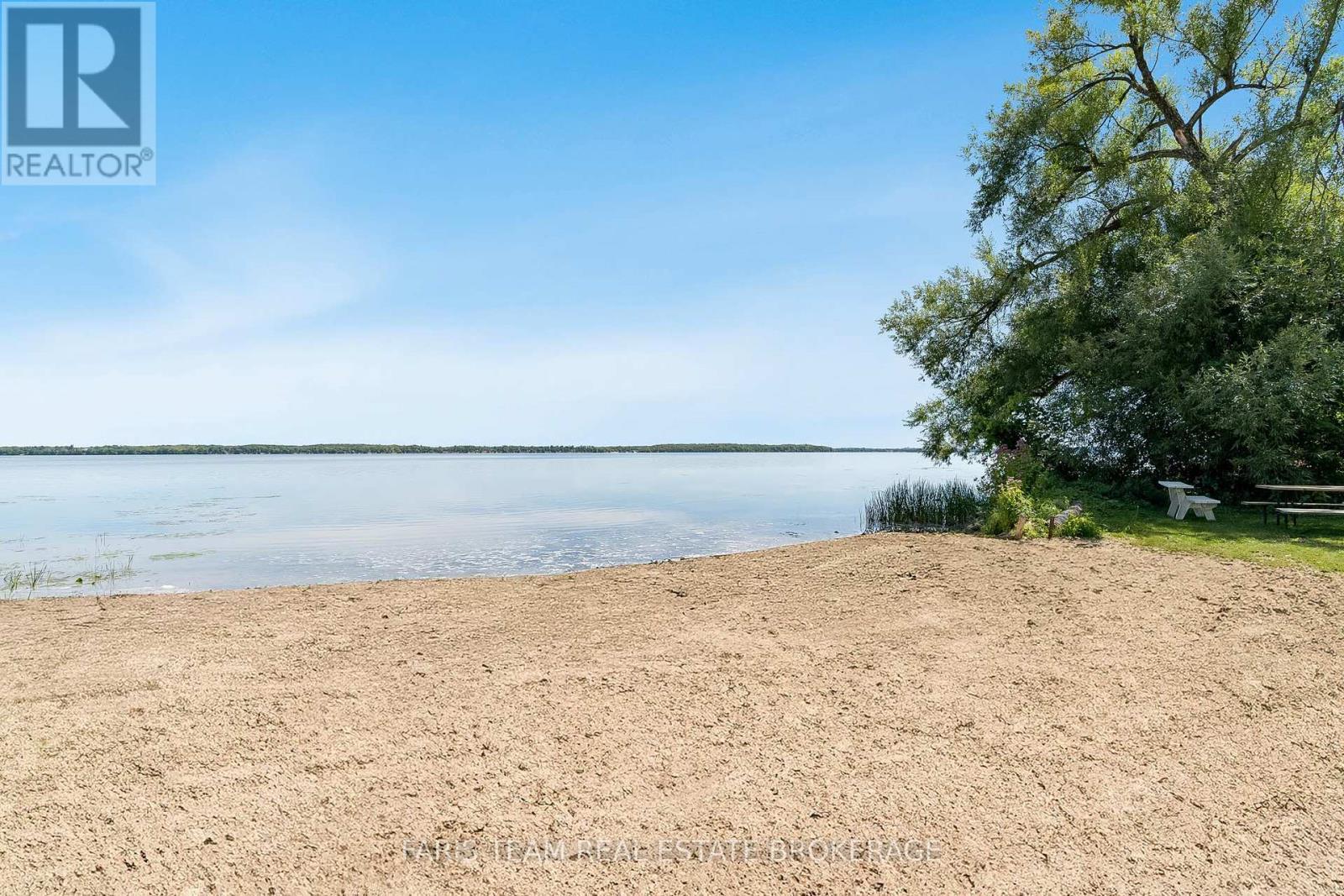 Photo 42 of 3563 Timberline Avenue, Severn ON