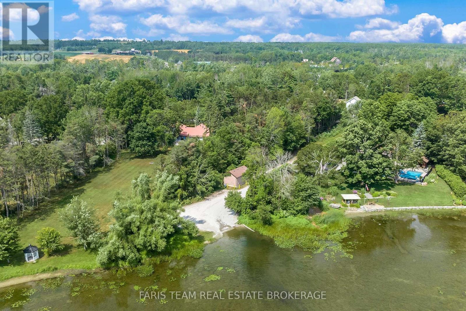 Photo 47 of 3563 Timberline Avenue, Severn ON