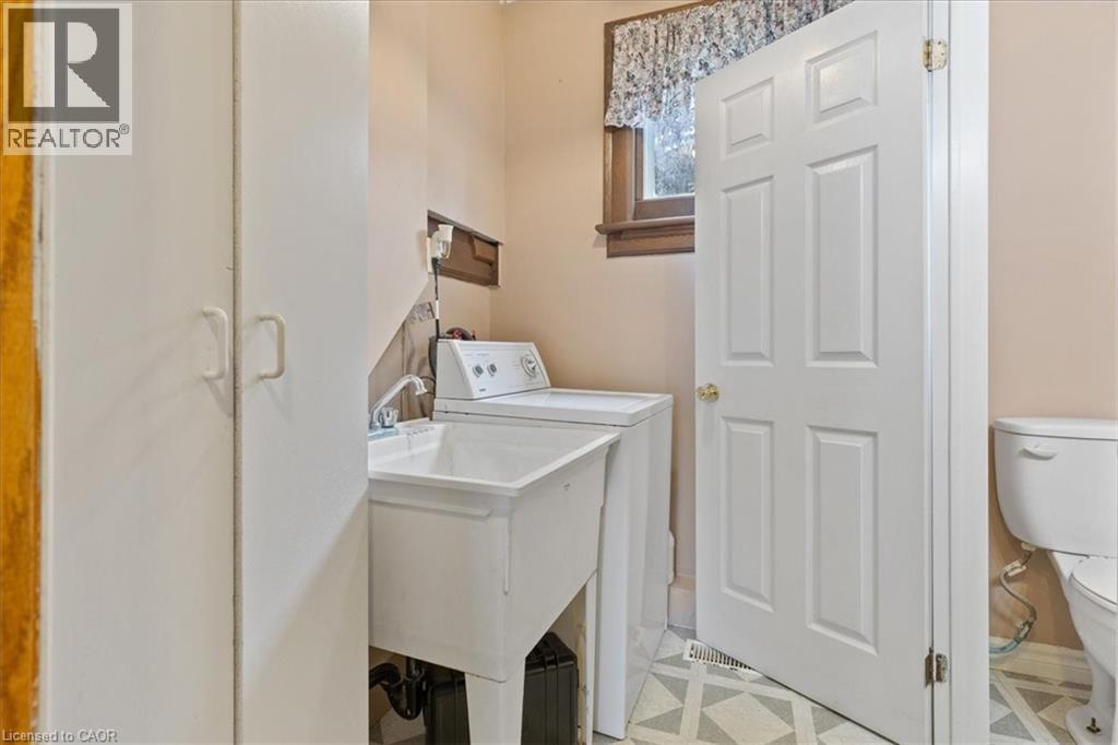Photo 47 of 64 Lancaster Street E, Kitchener ON