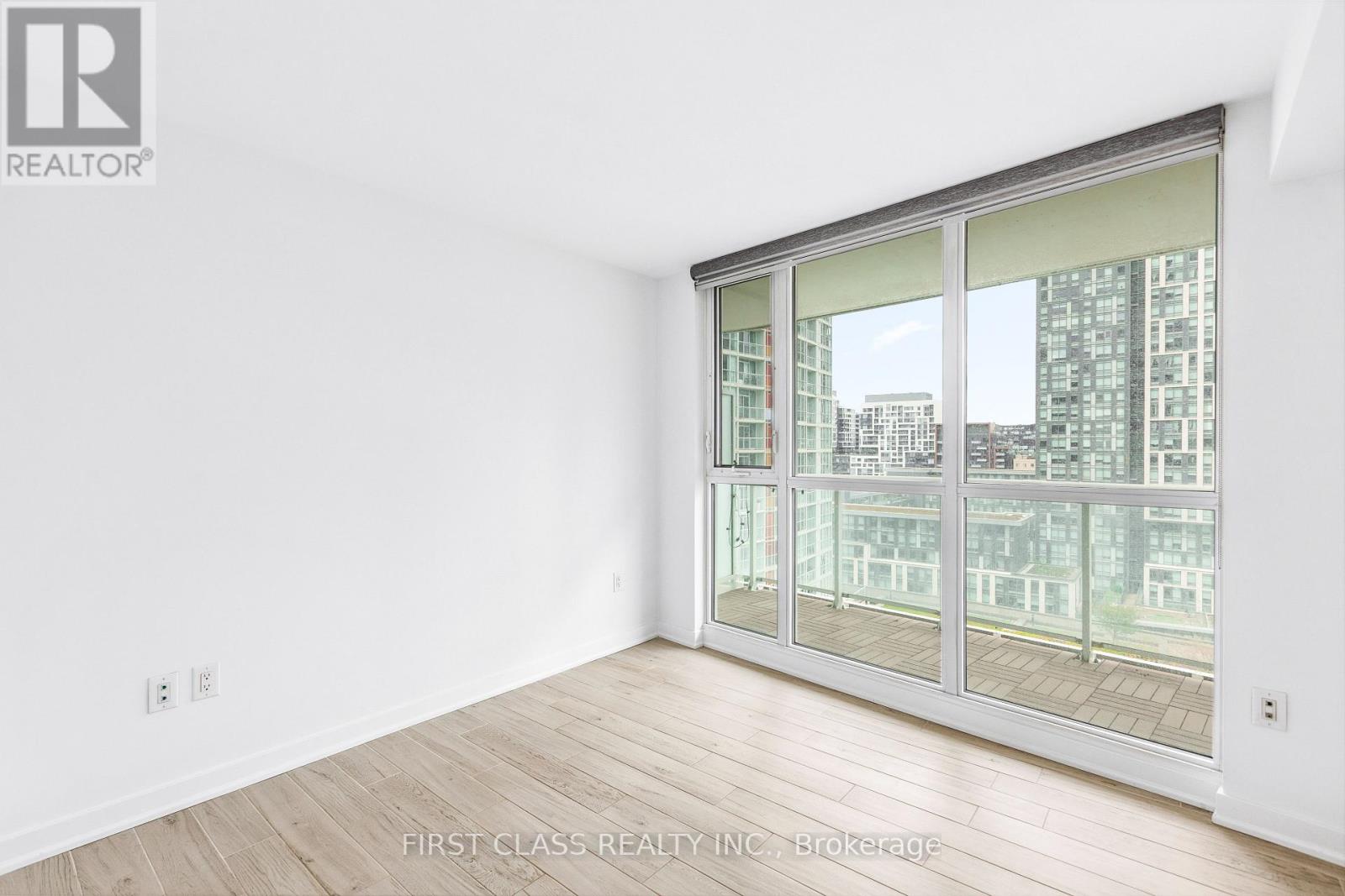 Photo 11 of 1601 75 Queens Wharf Road, Toronto ON