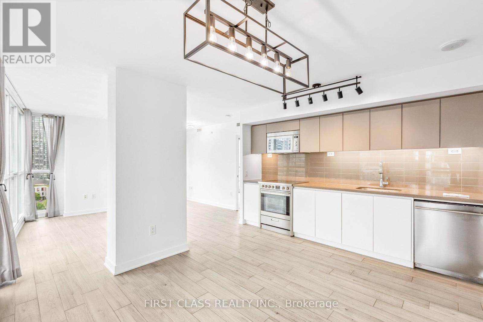 Photo 29 of 1601 75 Queens Wharf Road, Toronto ON