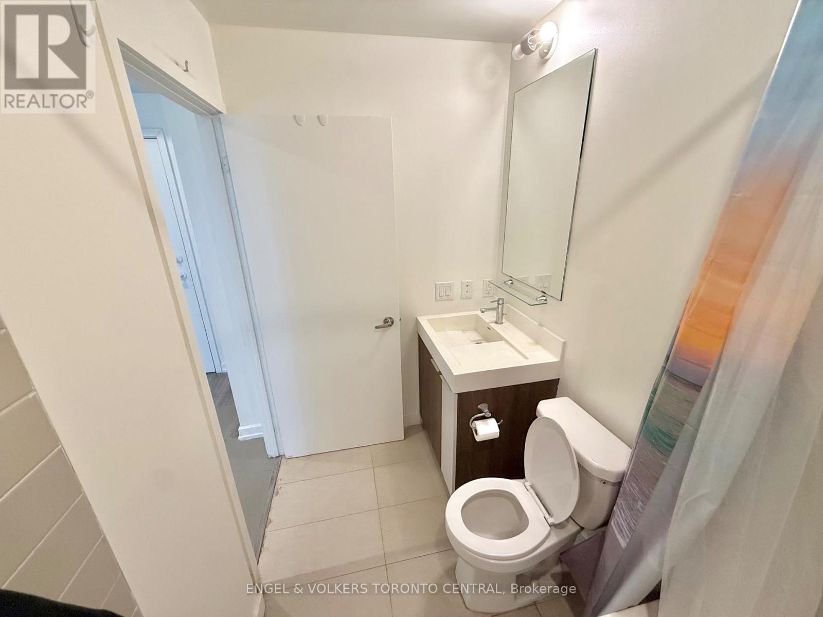 Photo 21 of 1011 20 Tubman Avenue, Toronto ON