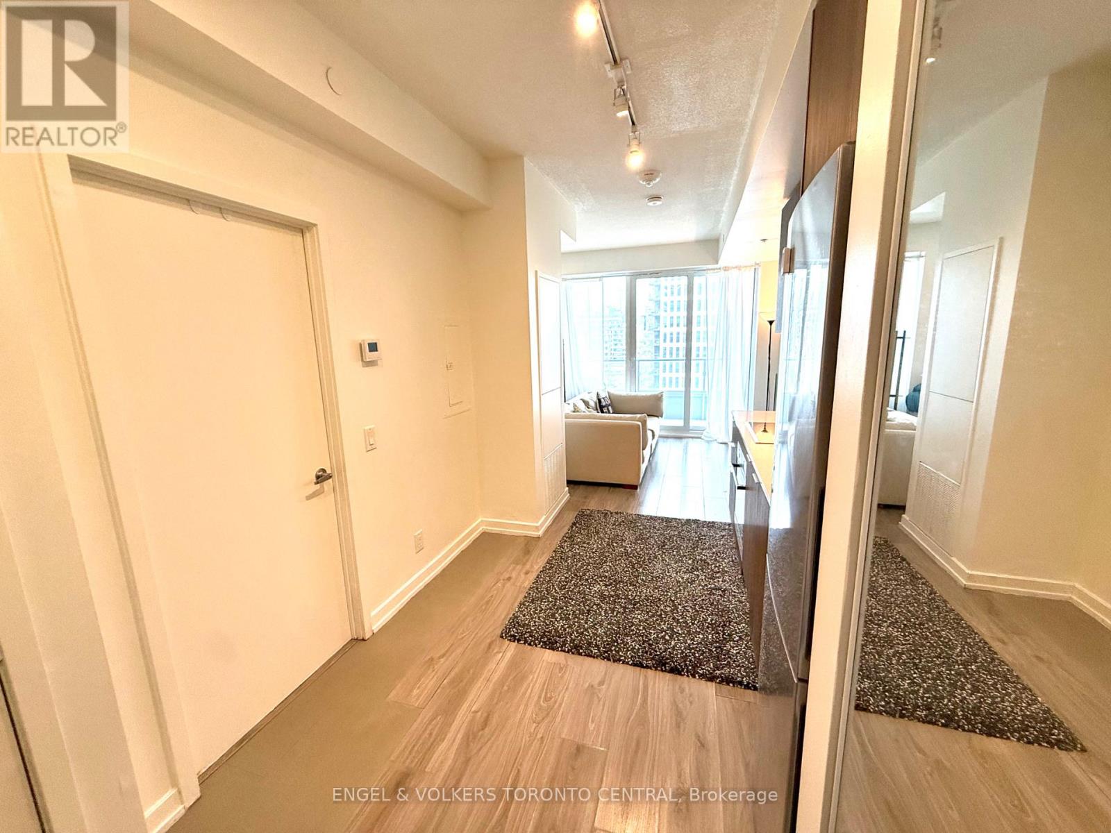 #1011 20 TUBMAN AVENUE - 7