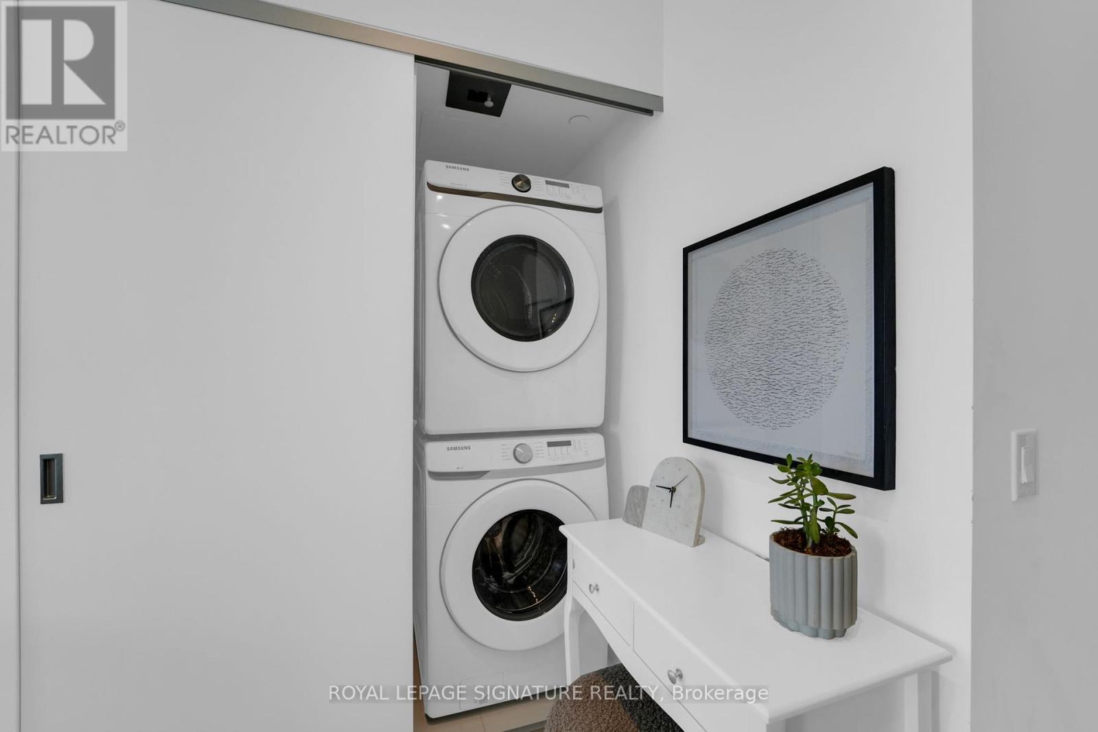 Photo 13 of 1906 55 Ontario Street, Toronto ON