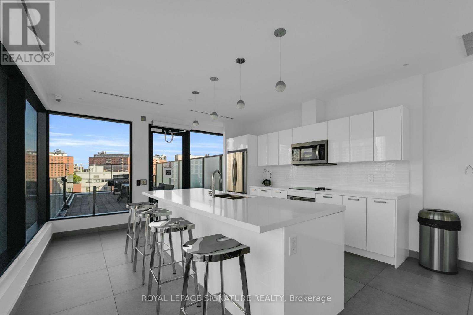 Photo 5 of 1906 55 Ontario Street, Toronto ON