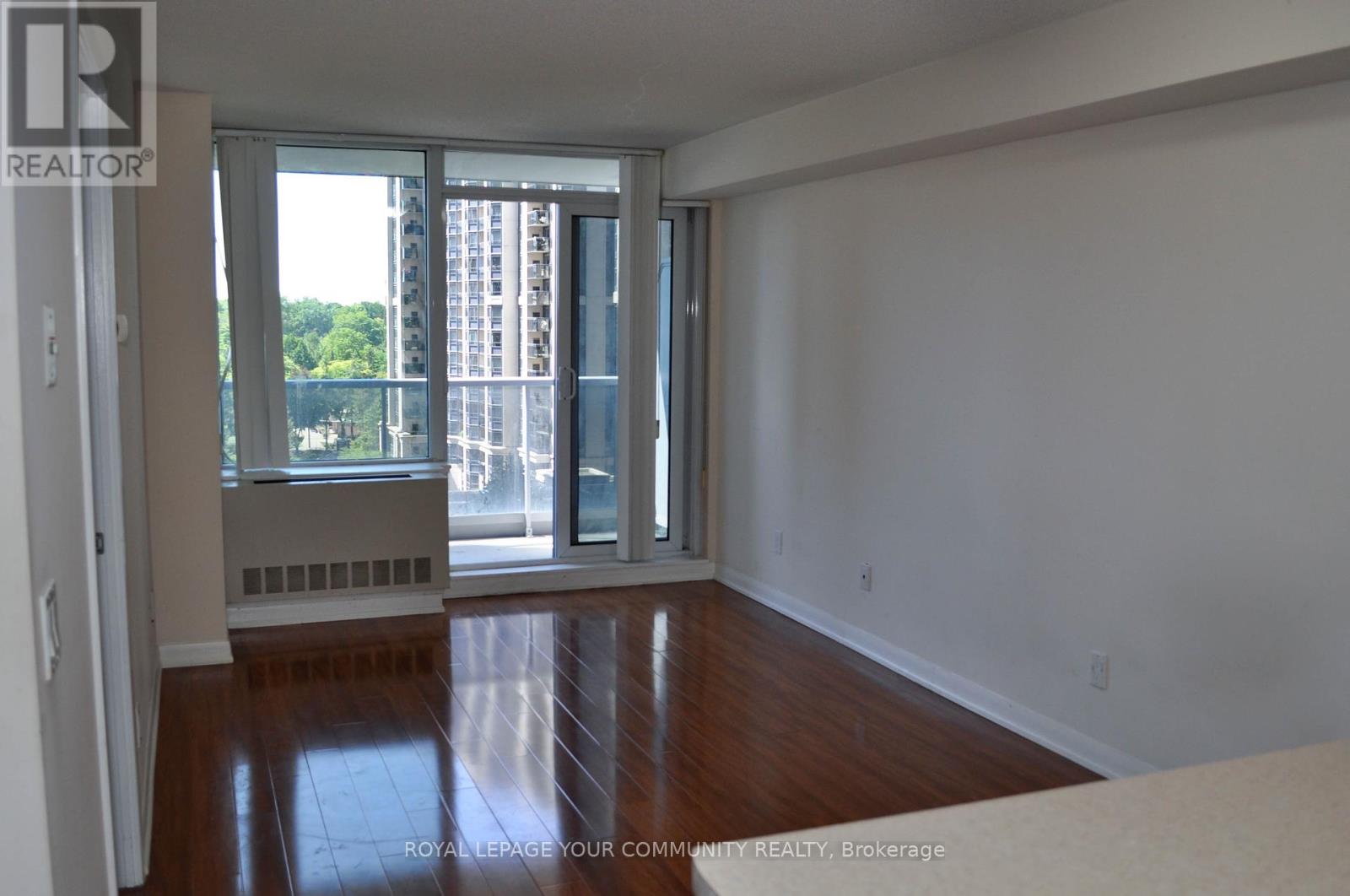 Photo 9 of 902 4968 Yonge Street, Toronto ON