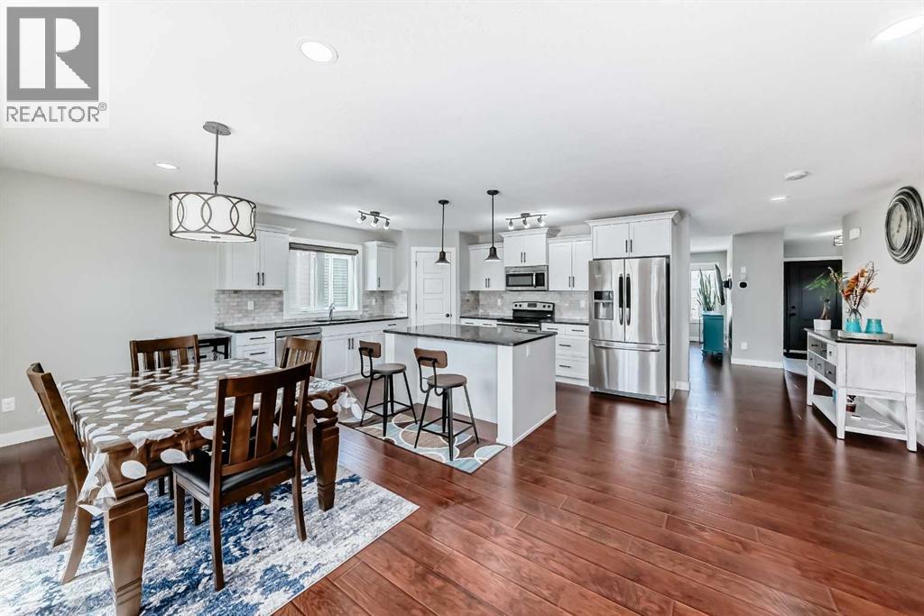 Photo 4 of 636 Aquitania Boulevard W, Lethbridge AB