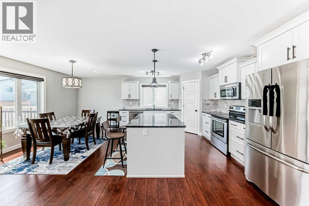 Photo 2 of 636 Aquitania Boulevard W, Lethbridge AB