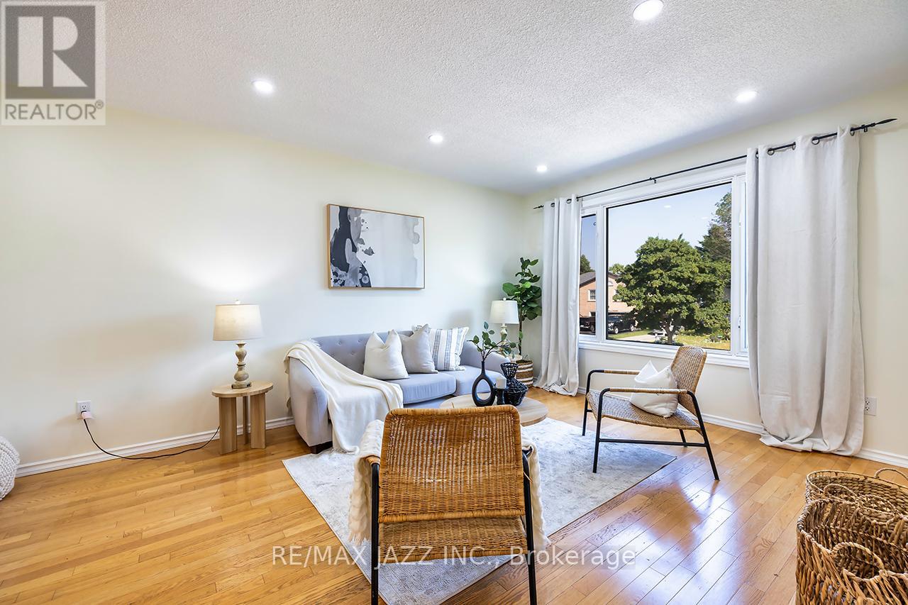 Photo 31 of 843 Charisma Crescent, Oshawa ON