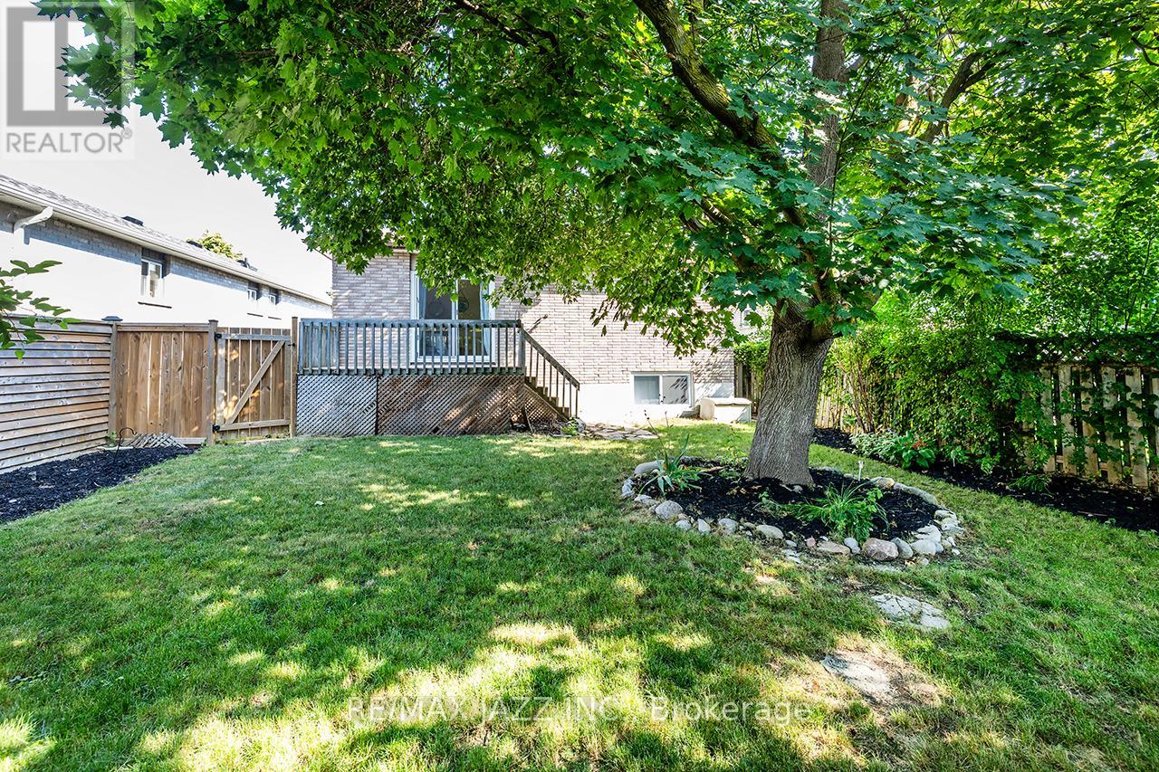 Photo 44 of 843 Charisma Crescent, Oshawa ON