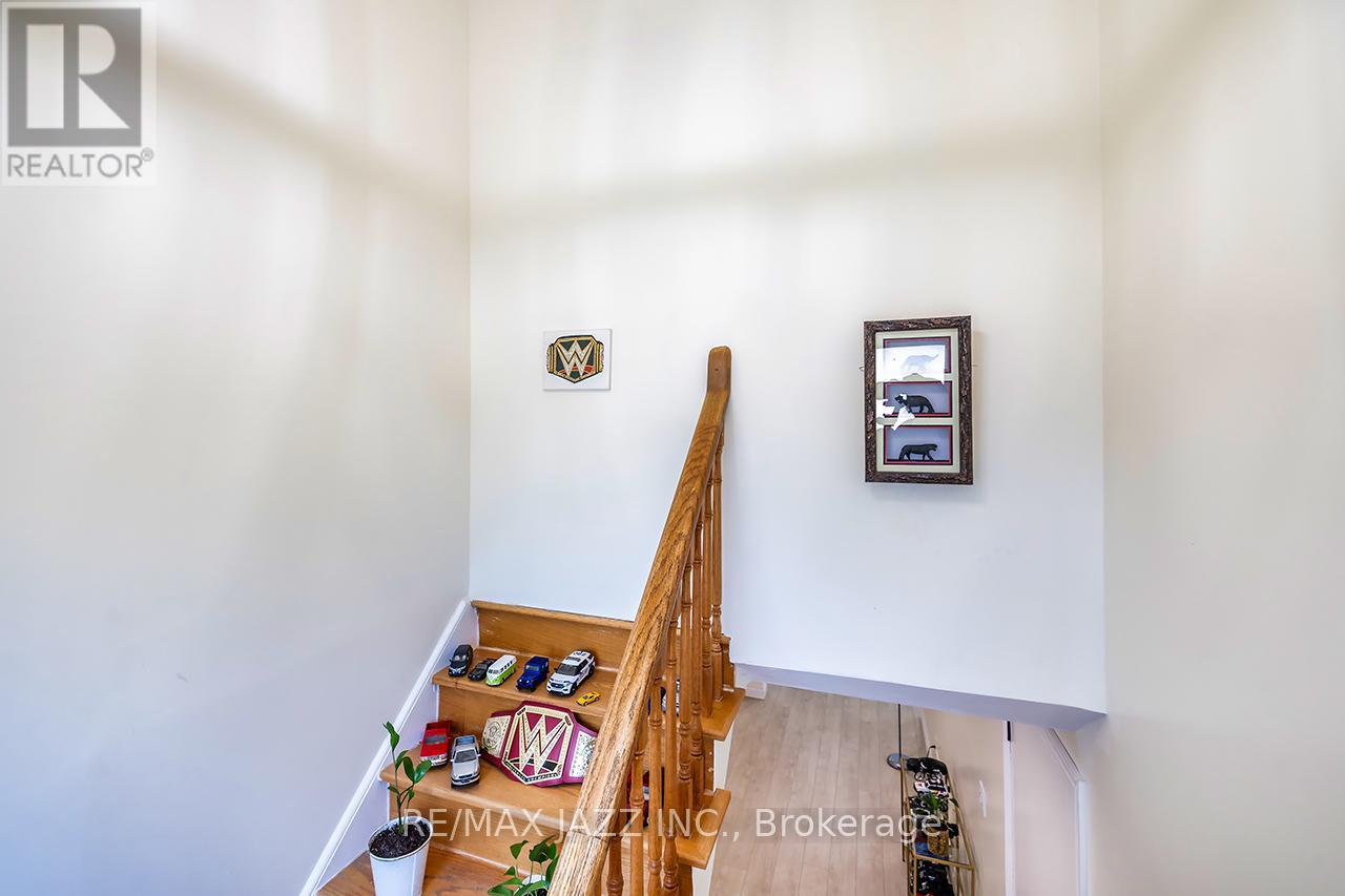 Photo 42 of 843 Charisma Crescent, Oshawa ON