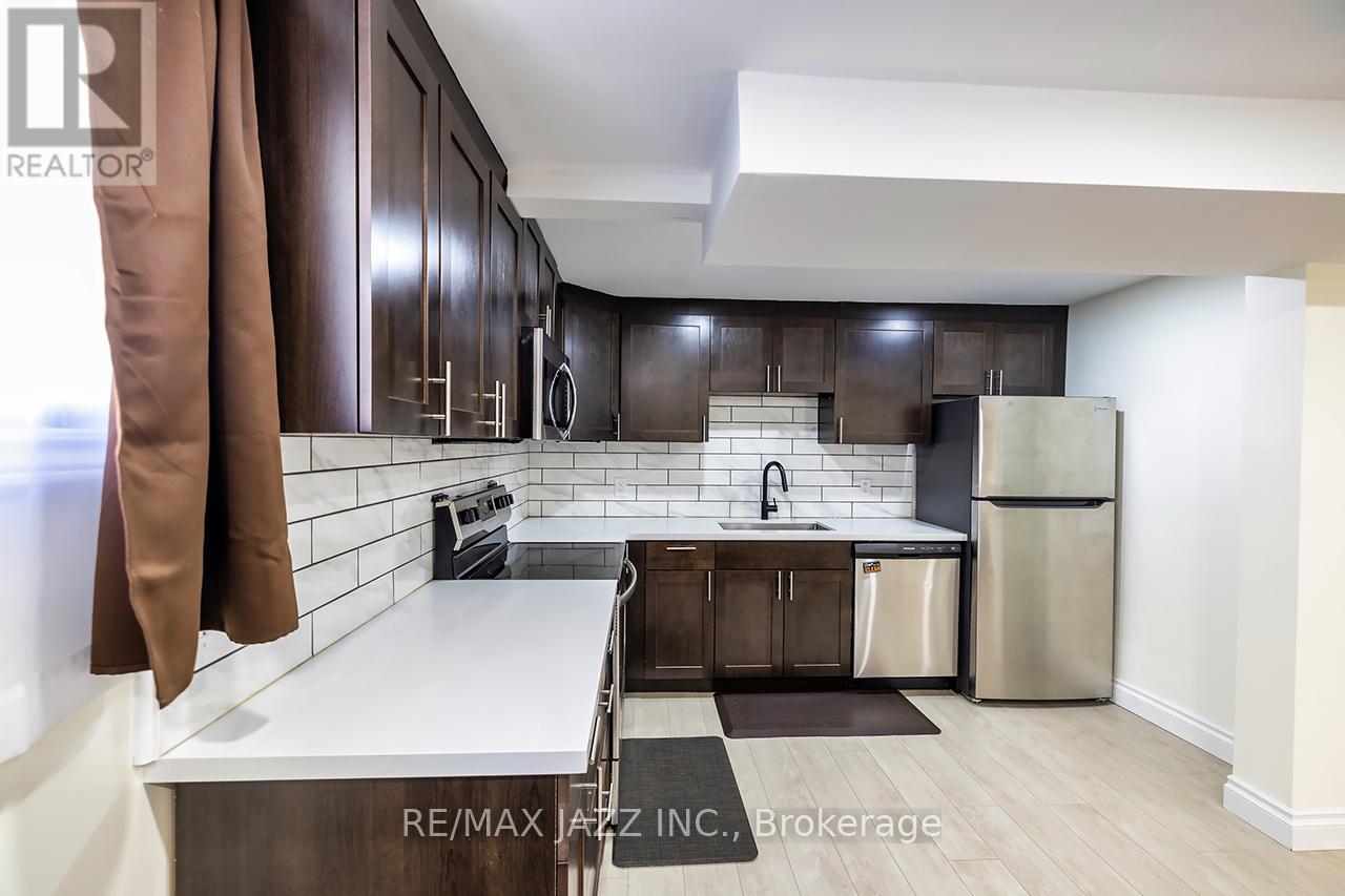 Photo 29 of 843 Charisma Crescent, Oshawa ON