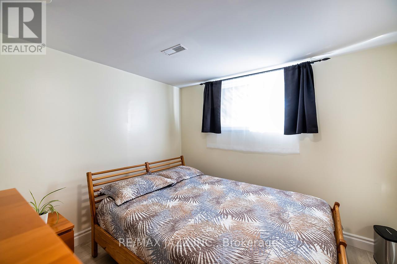 Photo 33 of 843 Charisma Crescent, Oshawa ON