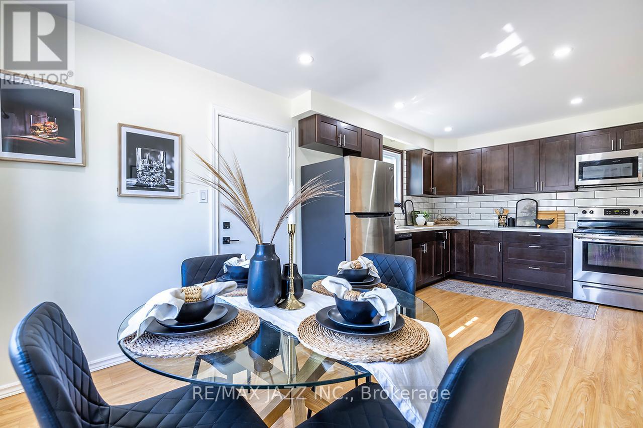 Photo 43 of 843 Charisma Crescent, Oshawa ON