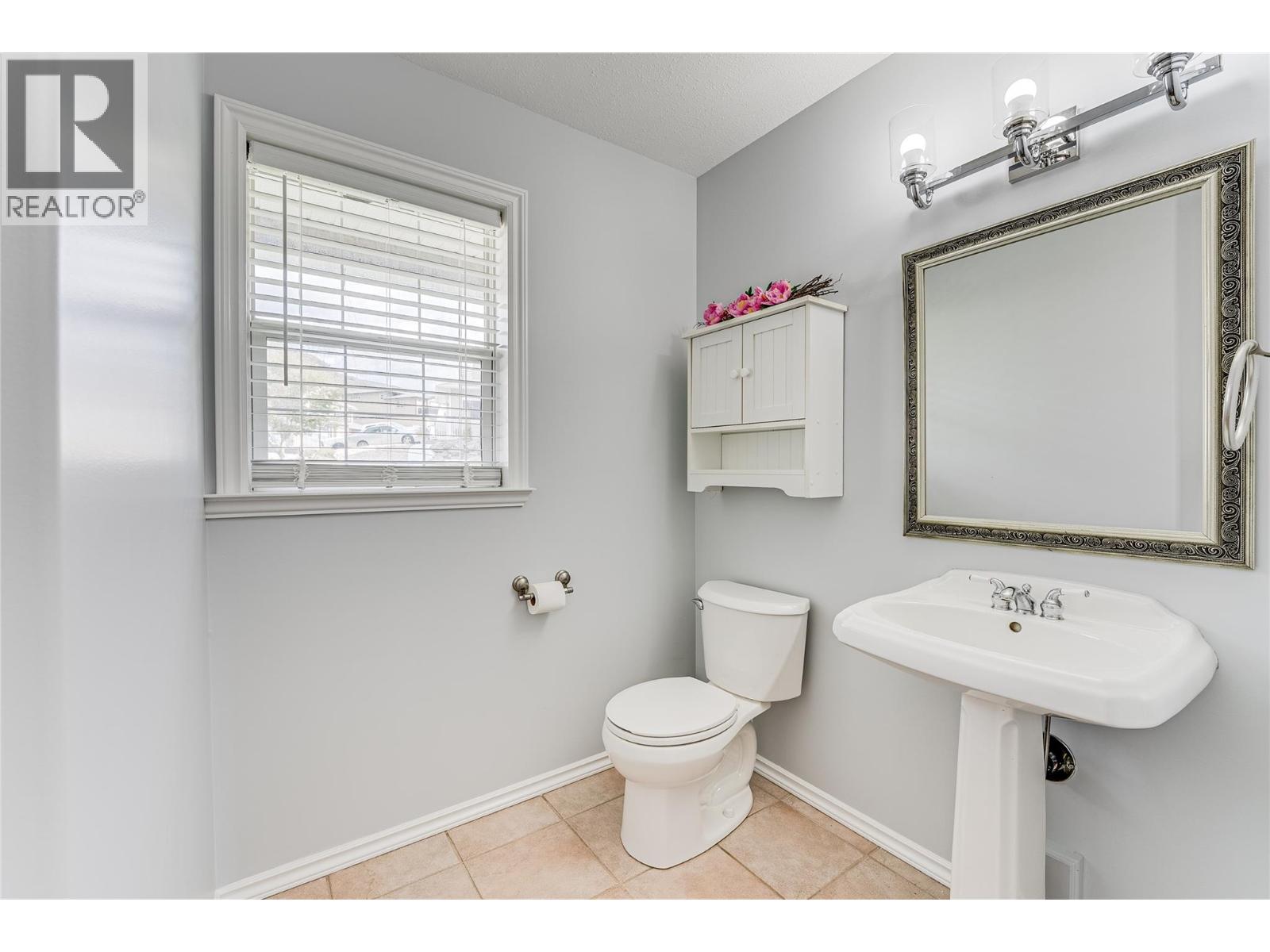Photo 10 of 5808 Richfield Place, Vernon BC