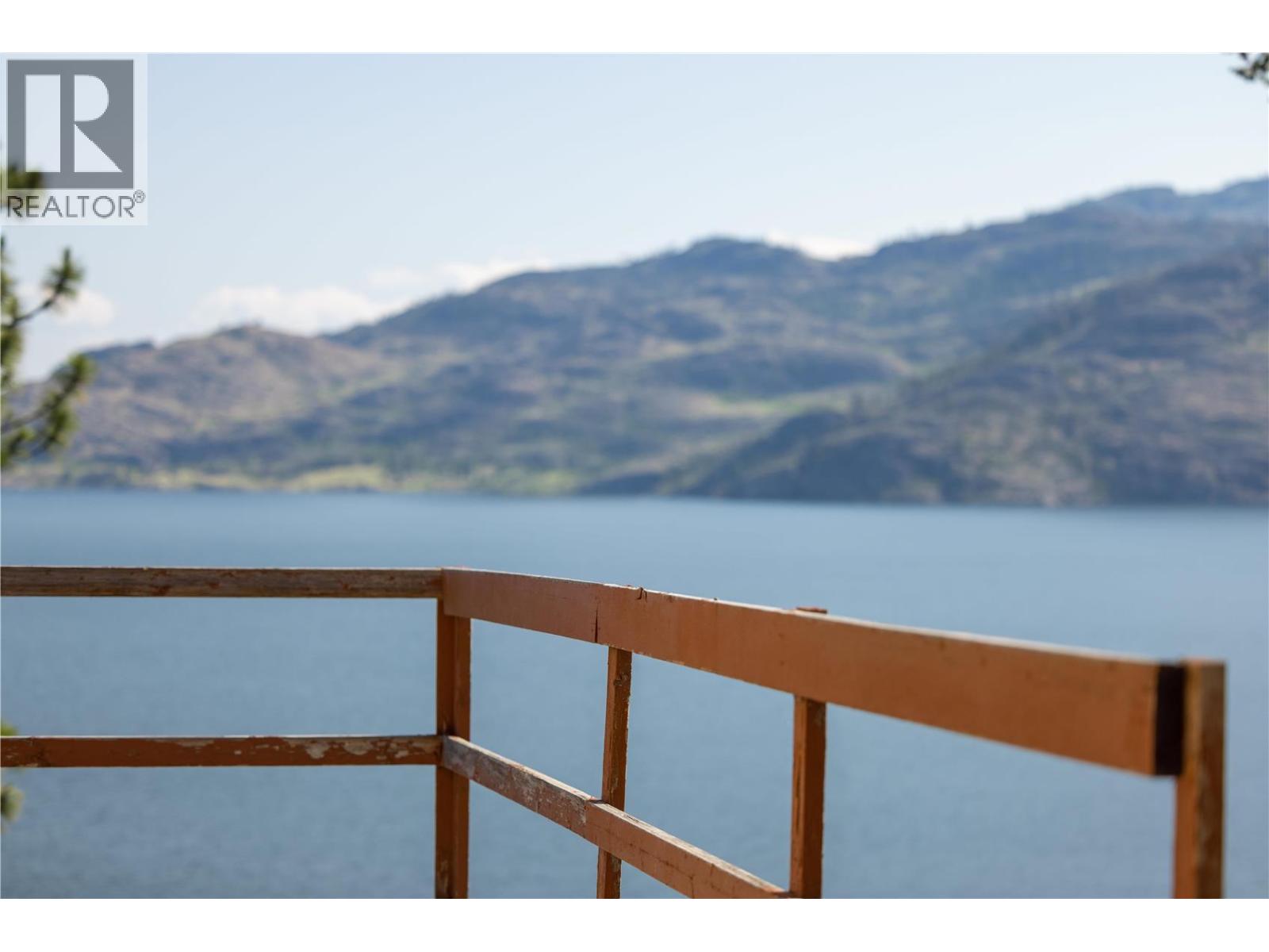  7260 Highway 97 Highway South, Peachland