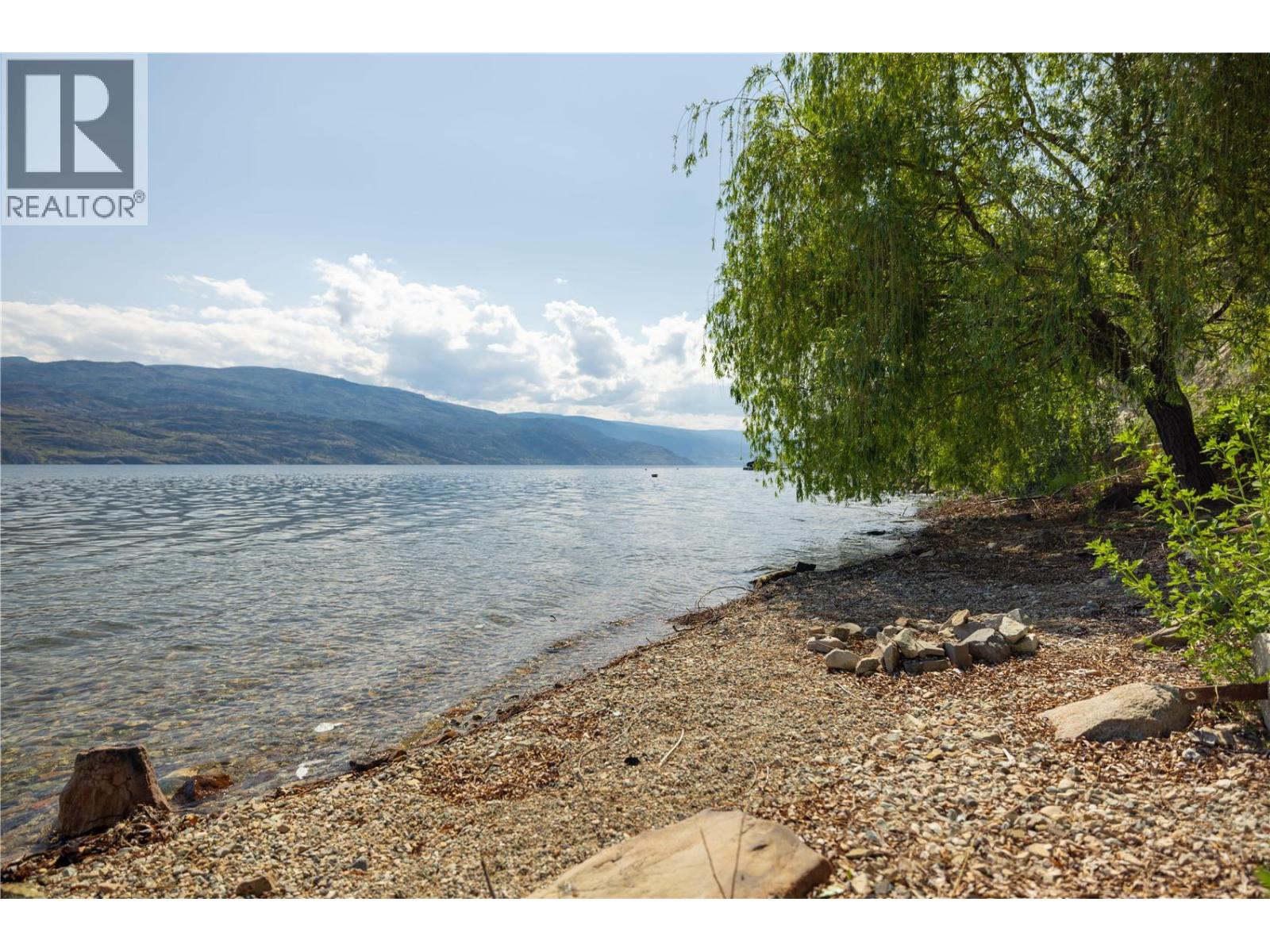  7260 Highway 97 Highway South, Peachland