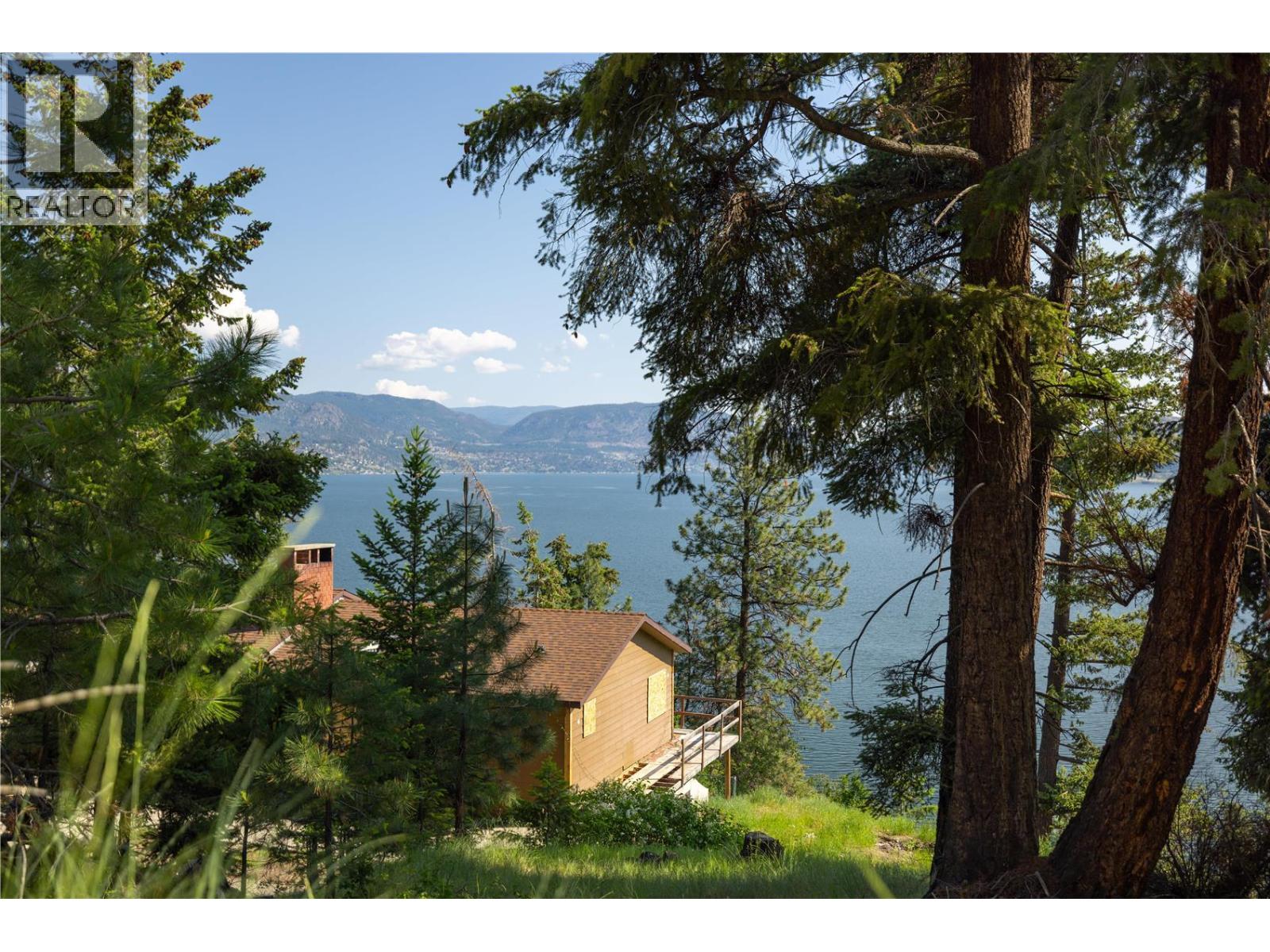  7260 Highway 97 Highway South, Peachland