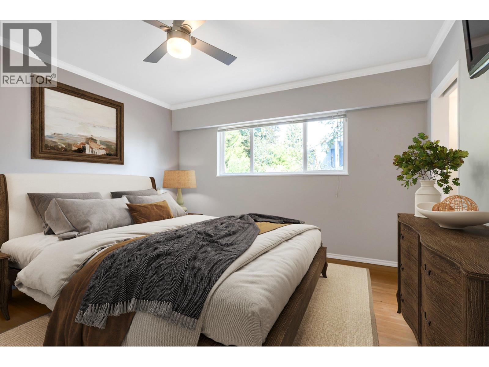 Photo 17 of 837 Poirier Street, Coquitlam BC
