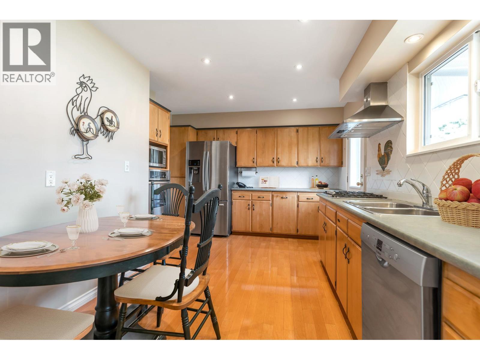 Photo 14 of 837 Poirier Street, Coquitlam BC