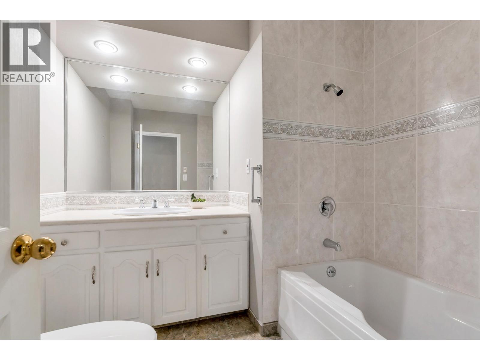 Photo 22 of 837 Poirier Street, Coquitlam BC