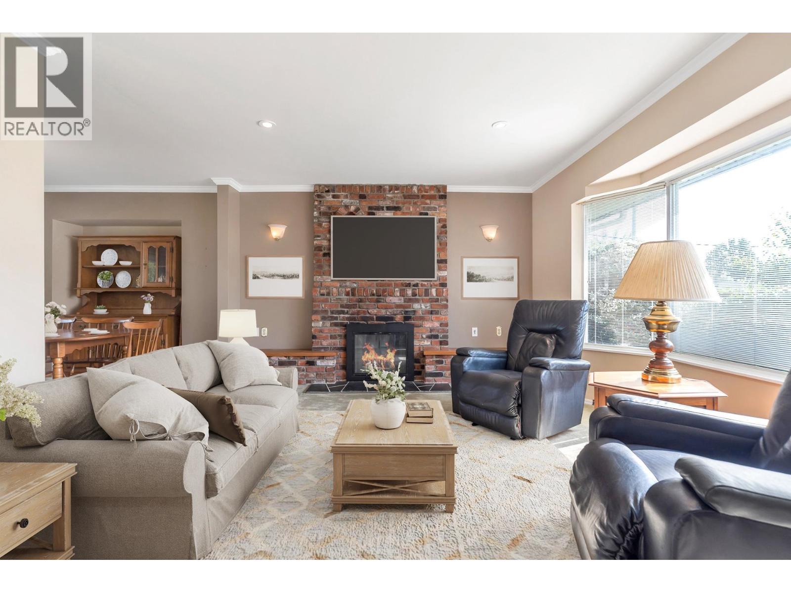 Photo 10 of 837 Poirier Street, Coquitlam BC