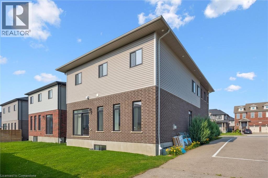 Photo 35 of 23 Spachman Street, Kitchener ON