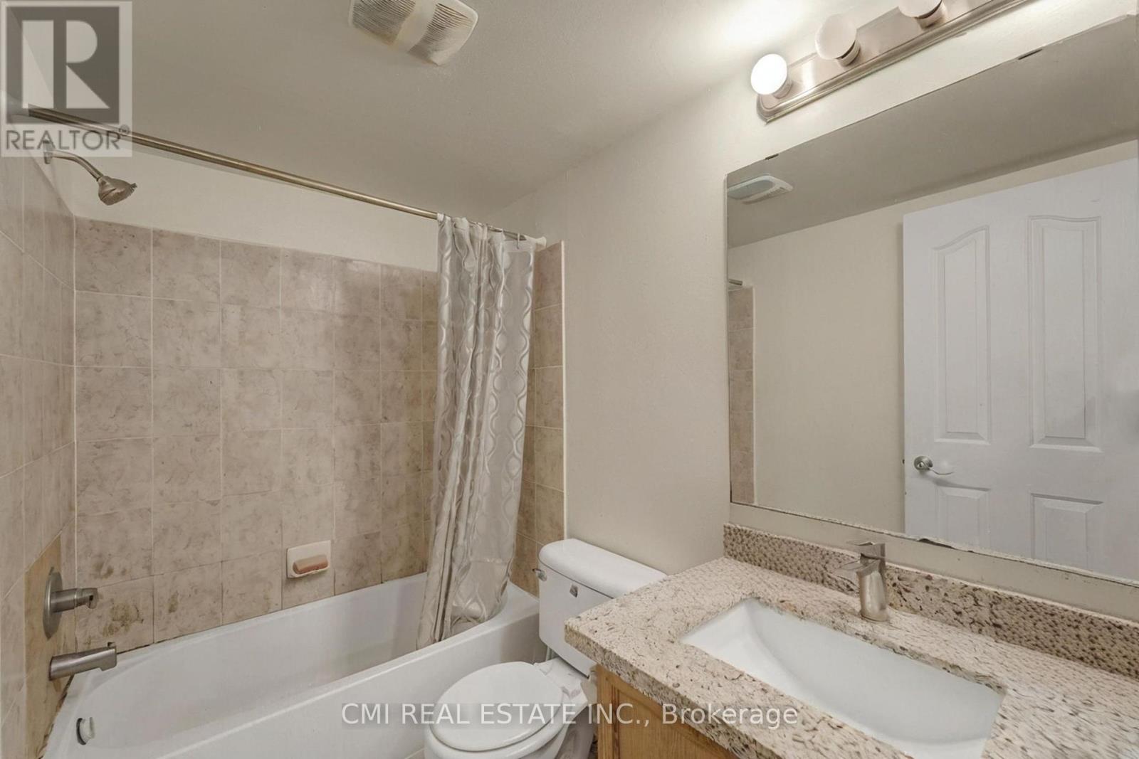 Photo 18 of 203 5225 Finch Avenue E, Toronto ON