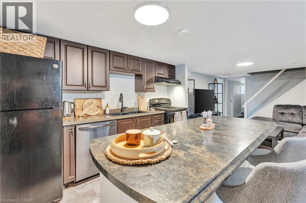Photo 10 of 131 Clark Avenue Unit Lower, Kitchener ON